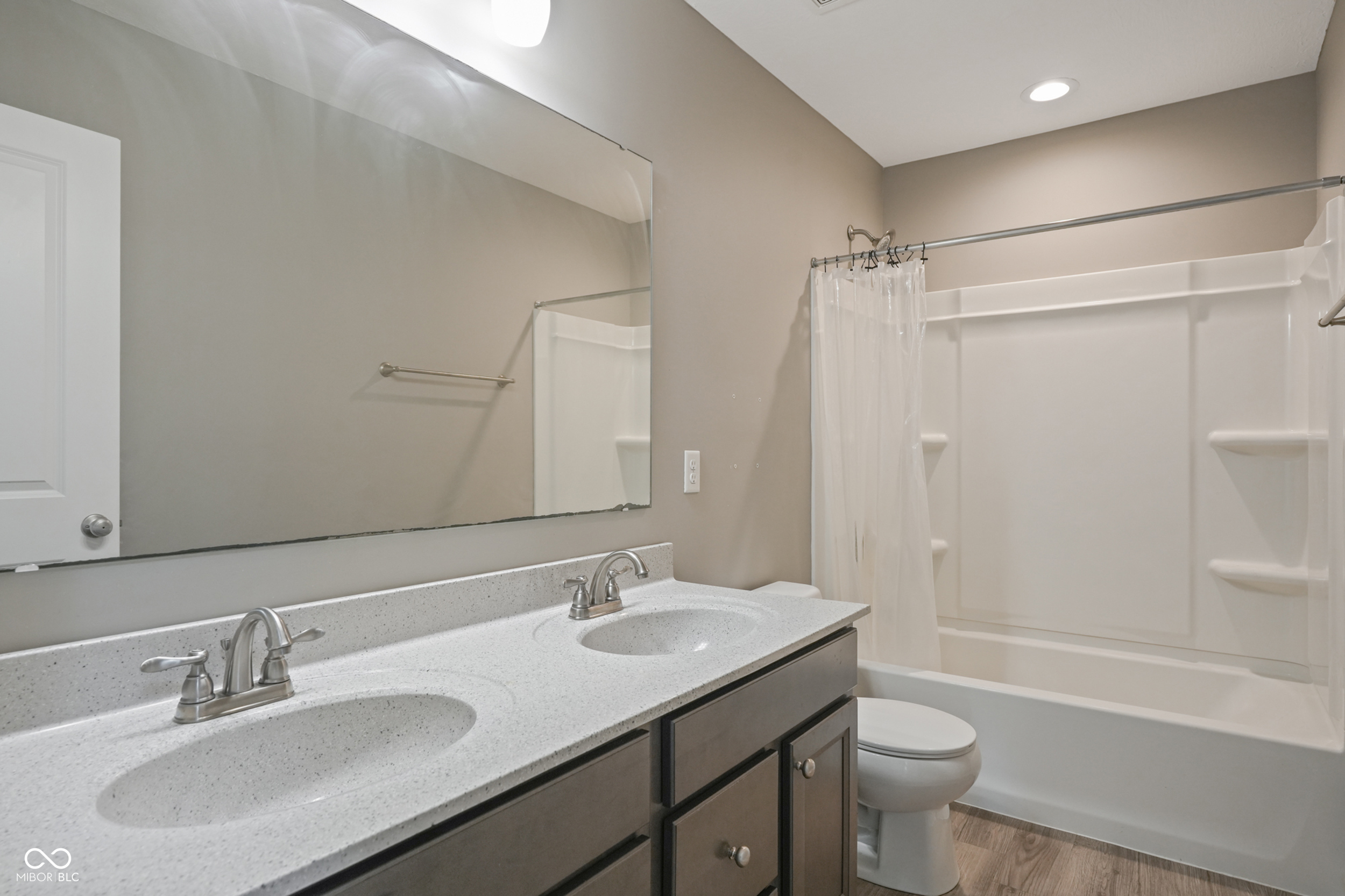 650 Ridge Gate Drive Brownsburg, IN 46112 - Photo 38 of 55 Gallery Image 38