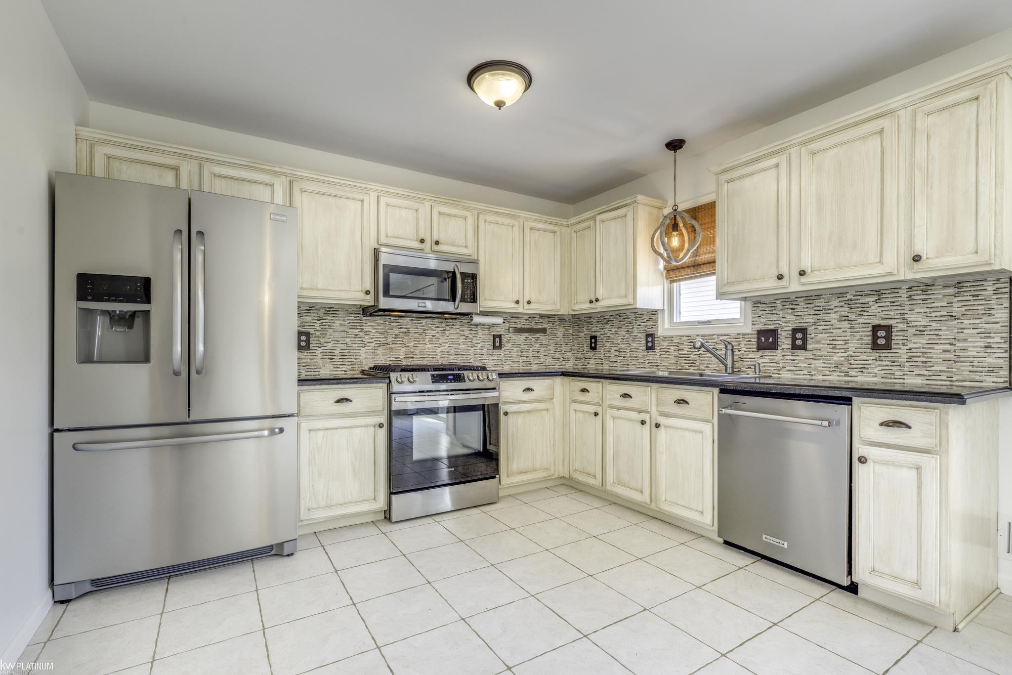 4215 Neuman Road St. Clair, MI 48079 - Photo 15 of 21