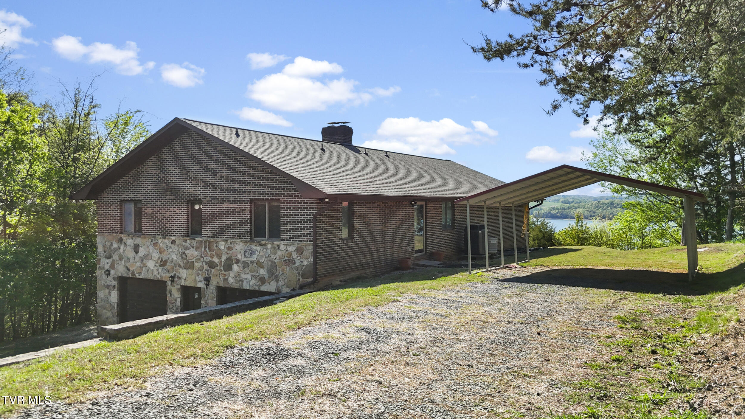 7366 Circle Point Drive Talbott, TN 37877 - Photo 4 of 54 4_dji_20260414165040_0293_d_1