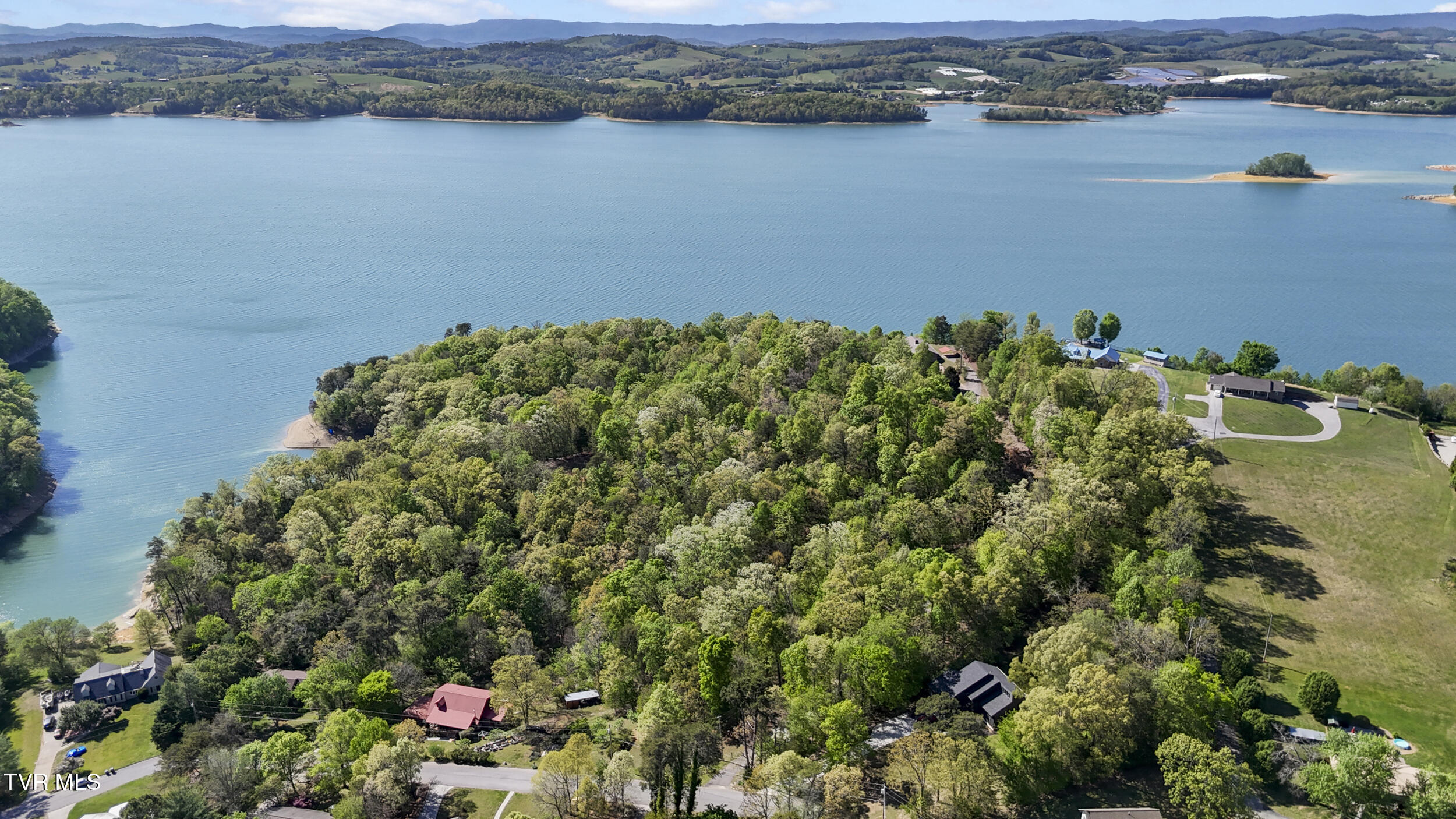 7366 Circle Point Drive Talbott, TN 37877 - Photo 7 of 54 7_dji_20260414164428_0257_d_1