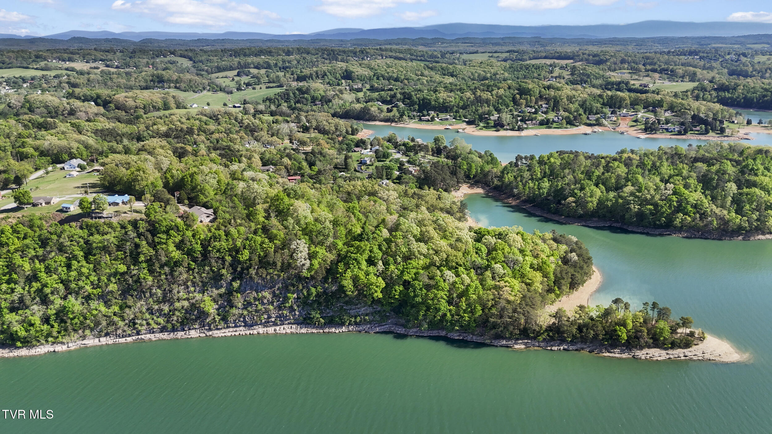 7366 Circle Point Drive Talbott, TN 37877 - Photo 8 of 54 8_dji_20260414164642_0263_d_1