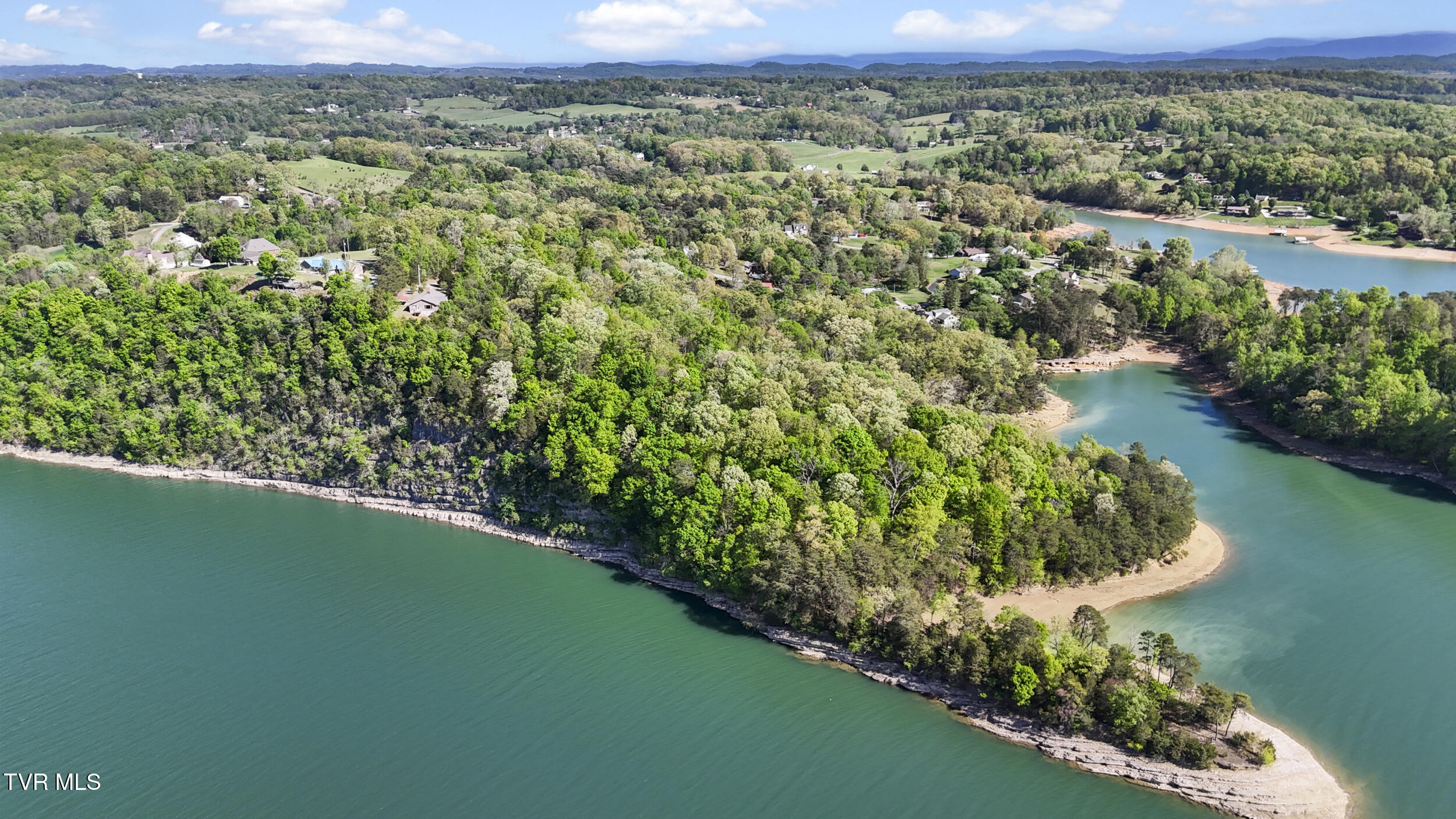 7366 Circle Point Drive Talbott, TN 37877 - Photo 9 of 54 9_dji_20260414164737_0269_d_1