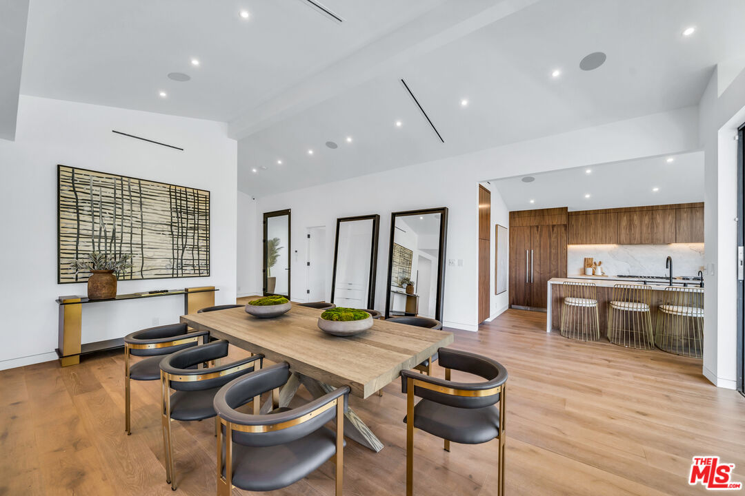 2181 Outpost Drive Los Angeles, CA 90068 - Photo 12 of 51