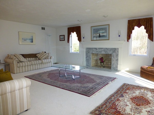 8 Garvey Road Framingham, MA 01701 - Photo 5 of 30
