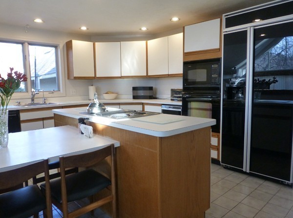 8 Garvey Road Framingham, MA 01701 - Photo 9 of 30