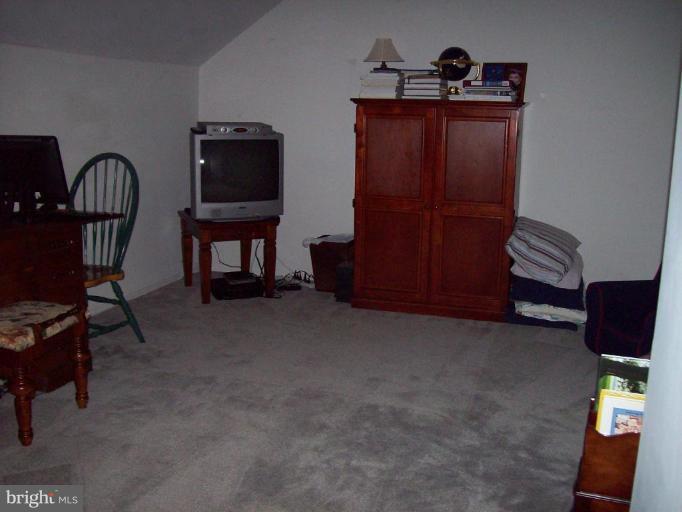 3851 Inverness Road Fairfax, VA 22033 - Photo 15 of 23 Loft