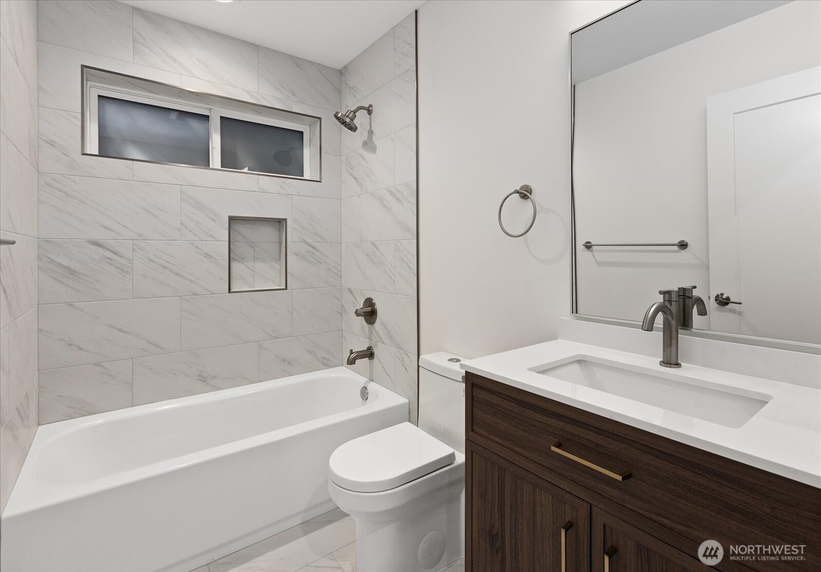 2349 Northeast 127th Street Seattle, WA 98125 - Photo 19 of 25