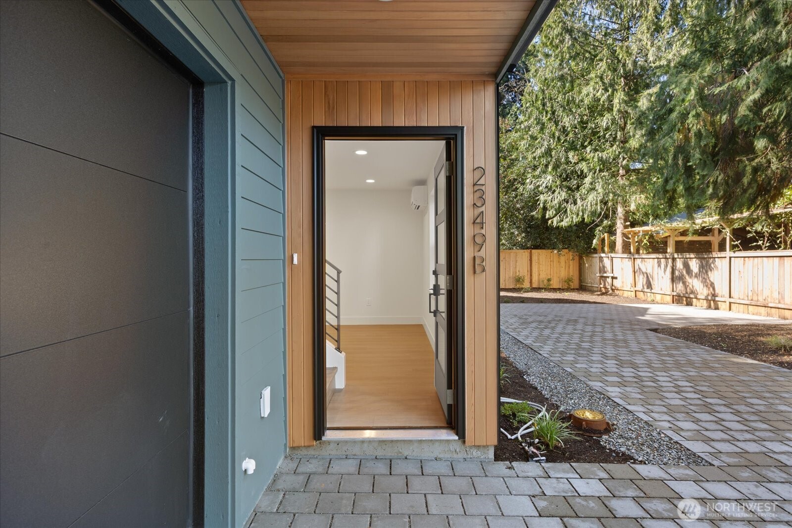 2349 Northeast 127th Street Seattle, WA 98125 - Photo 3 of 25