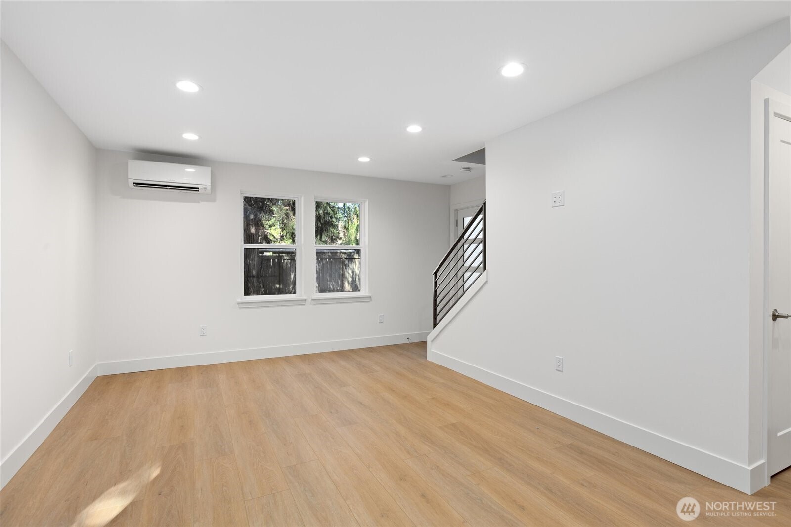 2349 Northeast 127th Street Seattle, WA 98125 - Photo 9 of 25