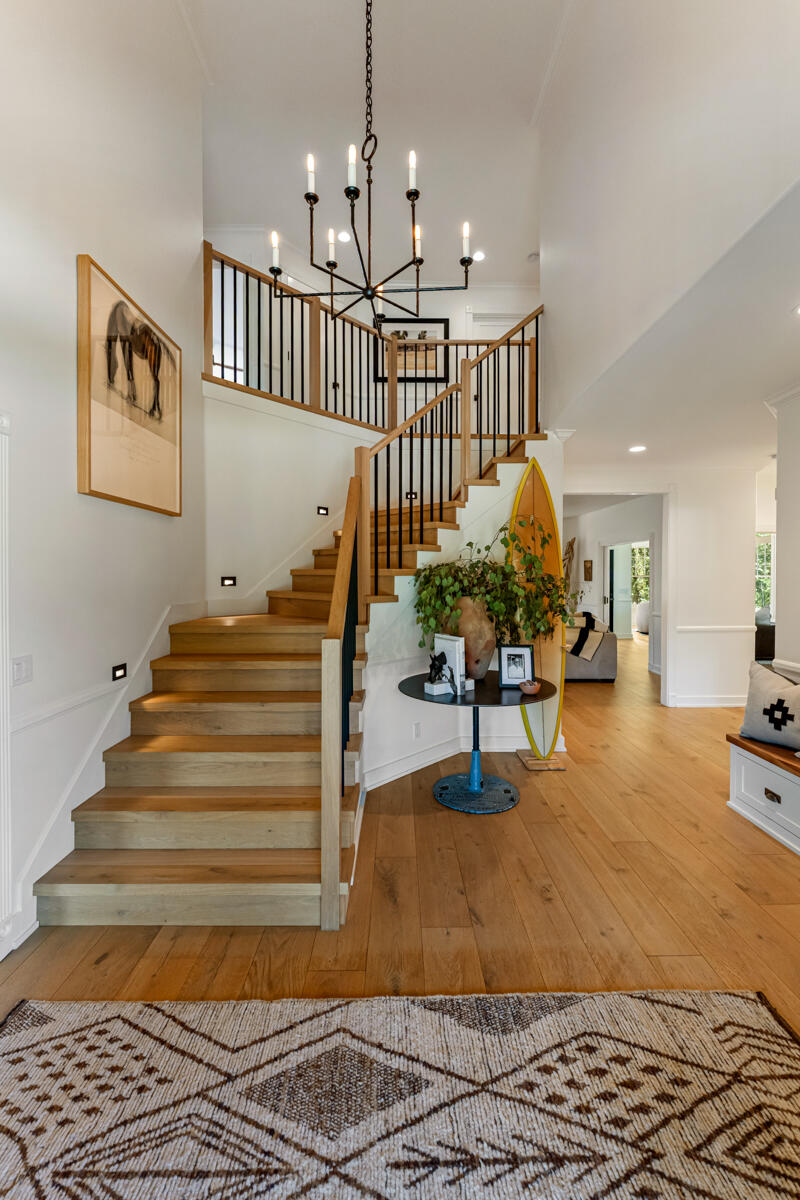 13100 Ojai Road Santa Paula, CA 93060 - Photo 6 of 60 a view of entryway and hall
