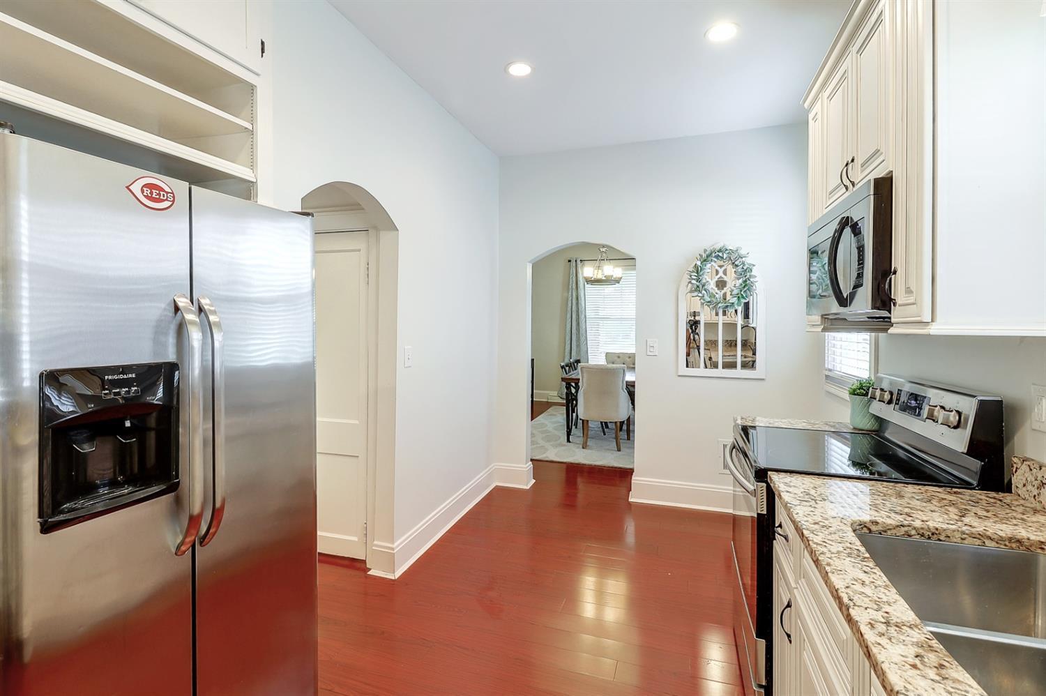 4606 Sycamore Road Cincinnati, OH 45242 - Photo 14 of 41 Gallery Image 14