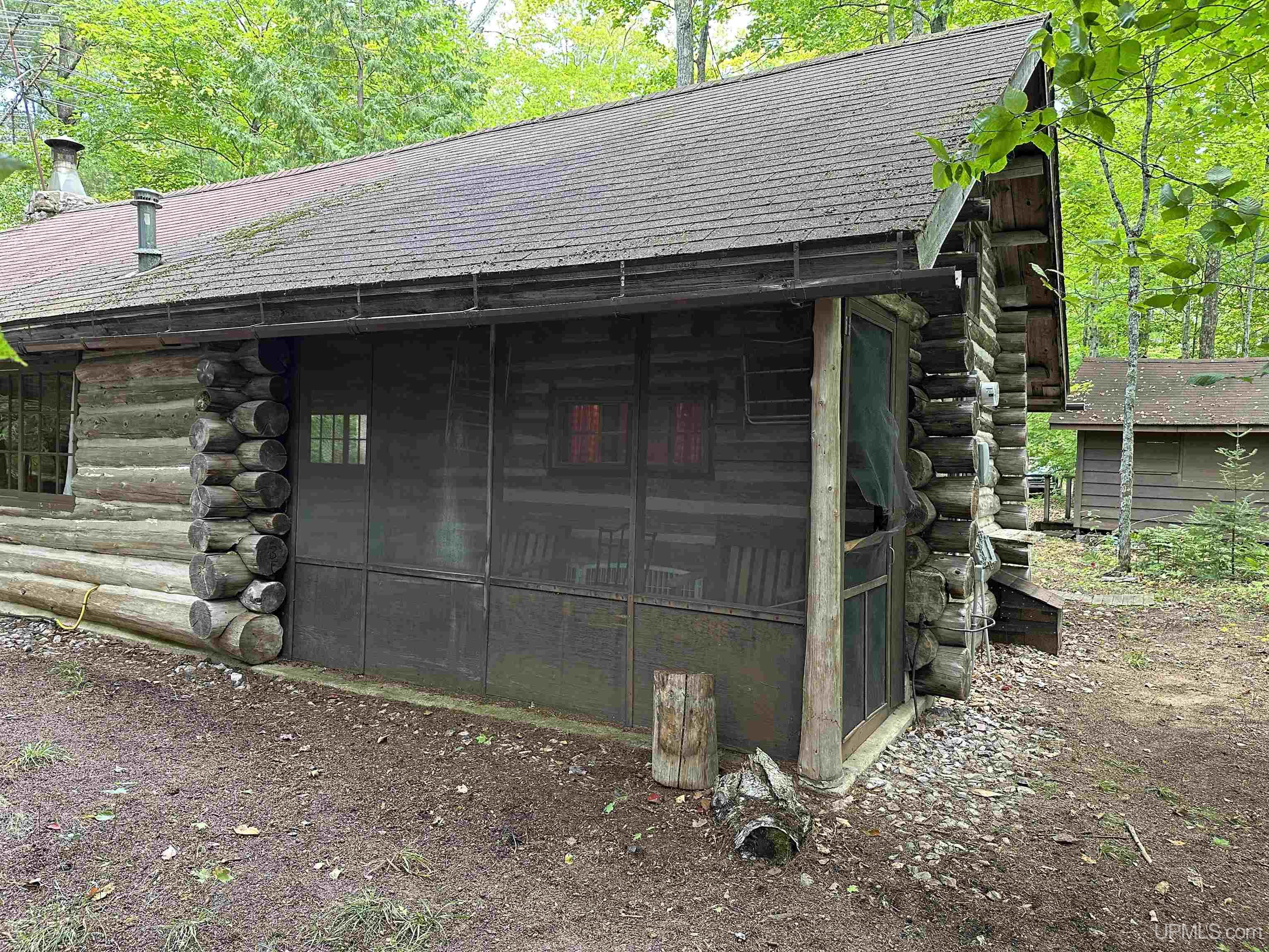 10695 Government Road Manistique, MI 49854 - Photo 12 of 47