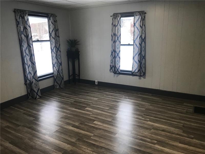 1091 Fredonia Road Hadley, PA 16130 - Photo 4 of 20