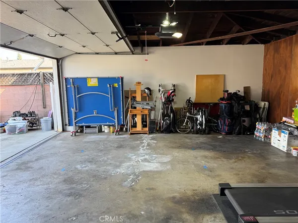 $919,900 | 11902 206th Street, Lakewood, CA 90715