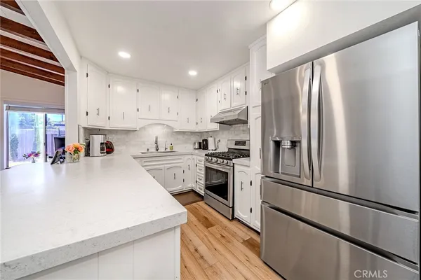 $919,900 | 11902 206th Street, Lakewood, CA 90715