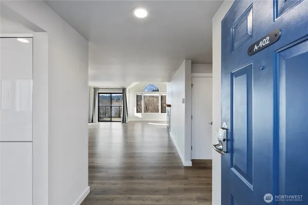 $845,000 | 6121 Northeast 175th Street, Unit A402, Kenmore, WA 98028