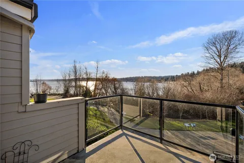 $879,000 | 6121 Northeast 175th Street, Unit A402, Kenmore, WA 98028