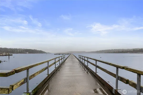 $845,000 | 6121 Northeast 175th Street, Unit A402, Kenmore, WA 98028