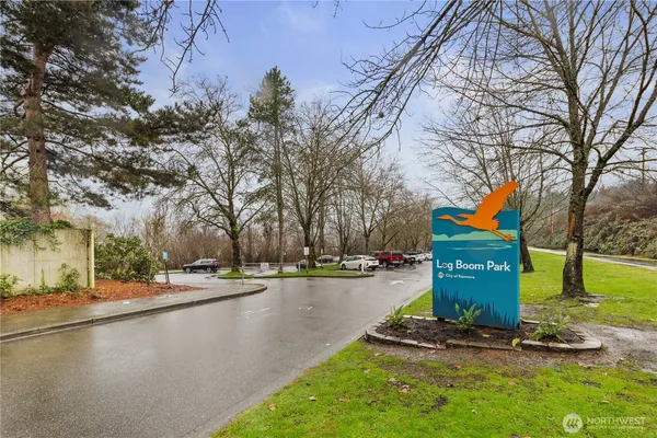 $845,000 | 6121 Northeast 175th Street, Unit A402, Kenmore, WA 98028