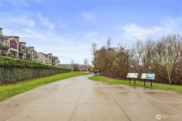 $845,000 | 6121 Northeast 175th Street, Unit A402, Kenmore, WA 98028