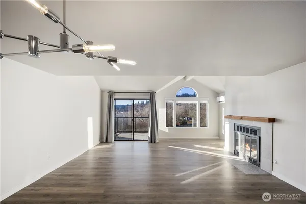 $845,000 | 6121 Northeast 175th Street, Unit A402, Kenmore, WA 98028