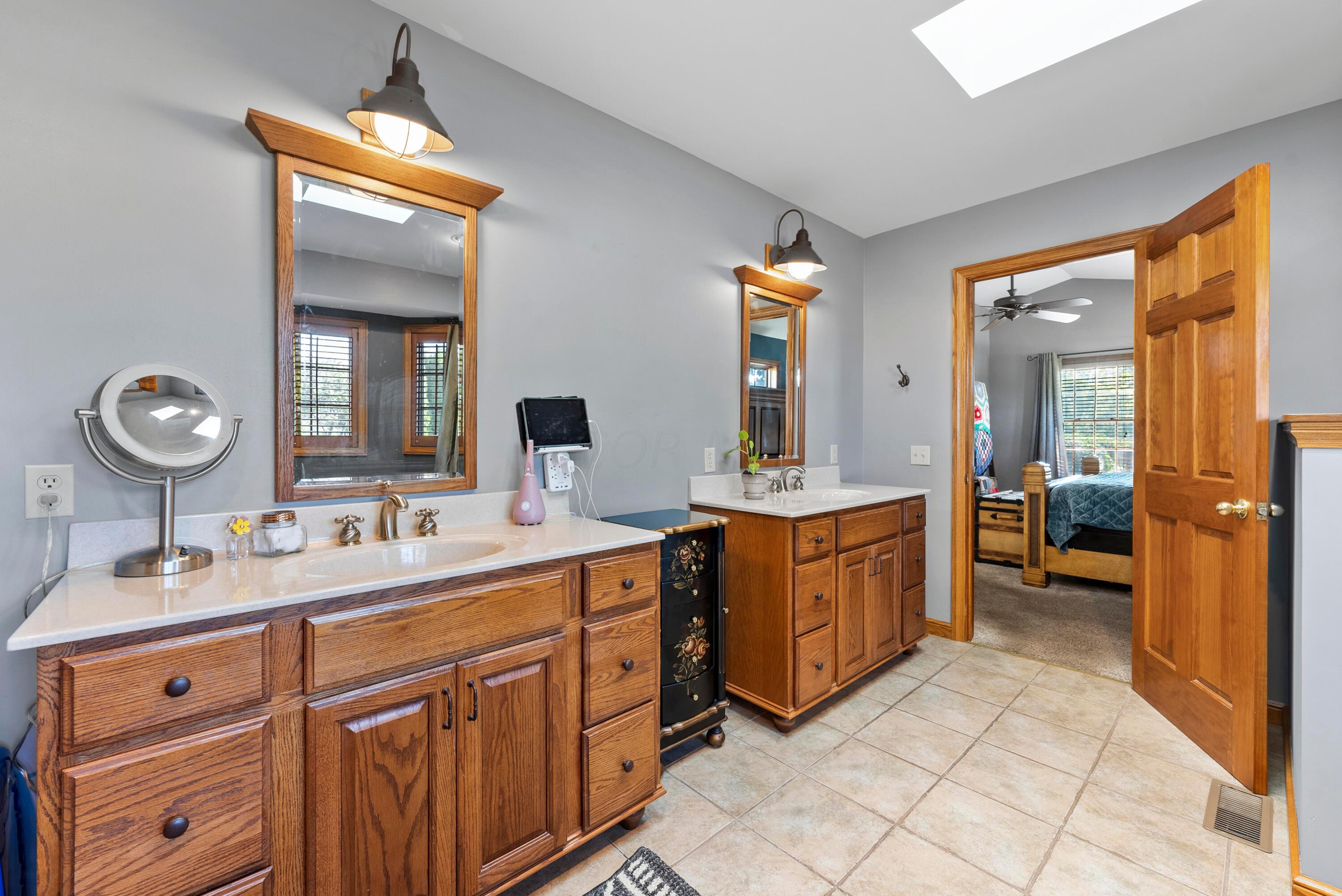 2314 Amity Road Hilliard, OH 43026 - Photo 24 of 70 DSC03667