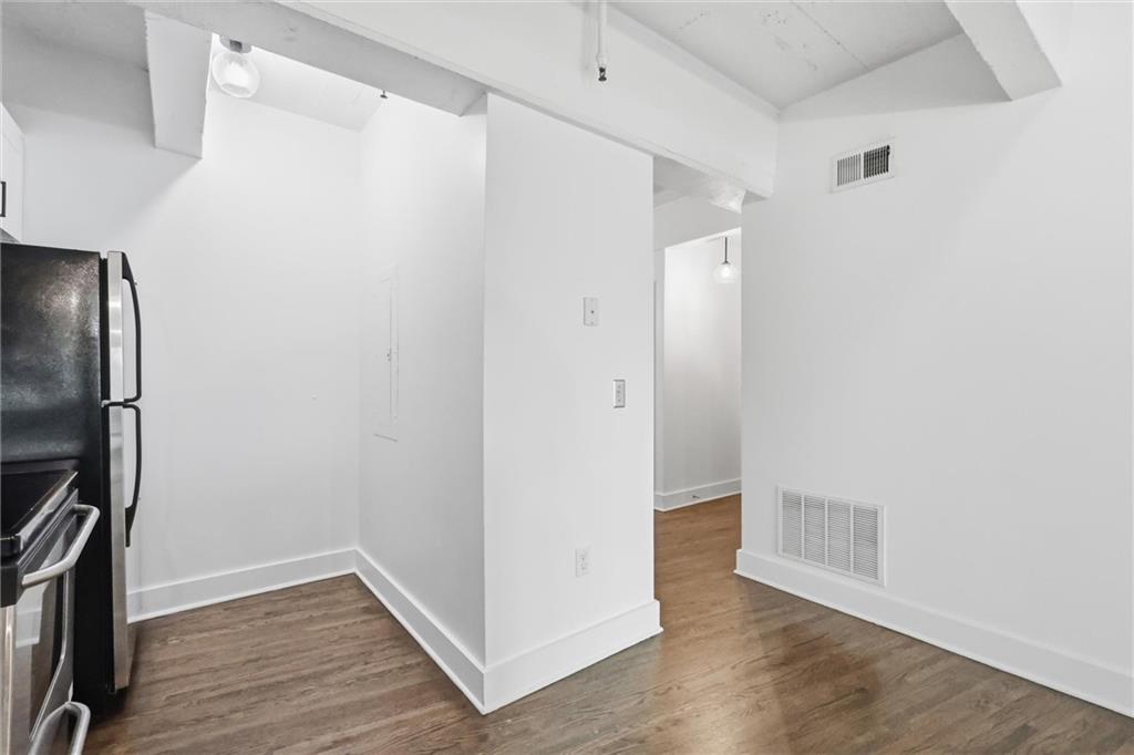 3001 Gillham Road, Unit 206 Kansas City, MO 64108 - Photo 15 of 45