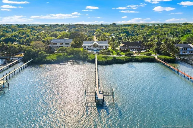 $5,775,000 | 116 South Sewalls Point Road, Sewall's Point, FL 34996