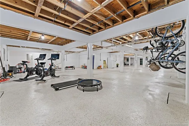 $5,775,000 | 116 South Sewalls Point Road, Sewall's Point, FL 34996