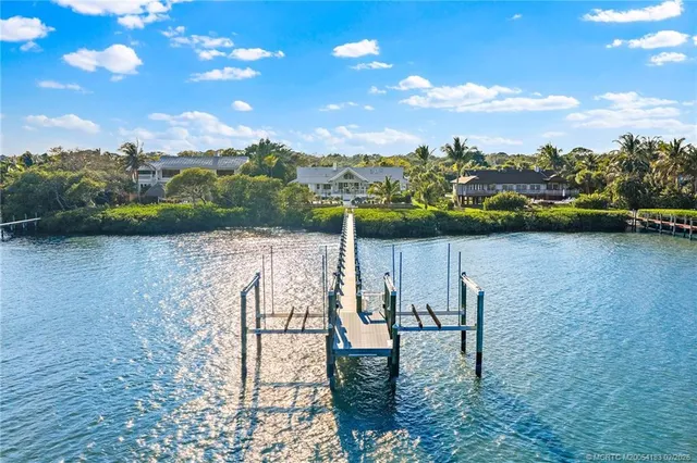 $5,775,000 | 116 South Sewalls Point Road, Sewall's Point, FL 34996