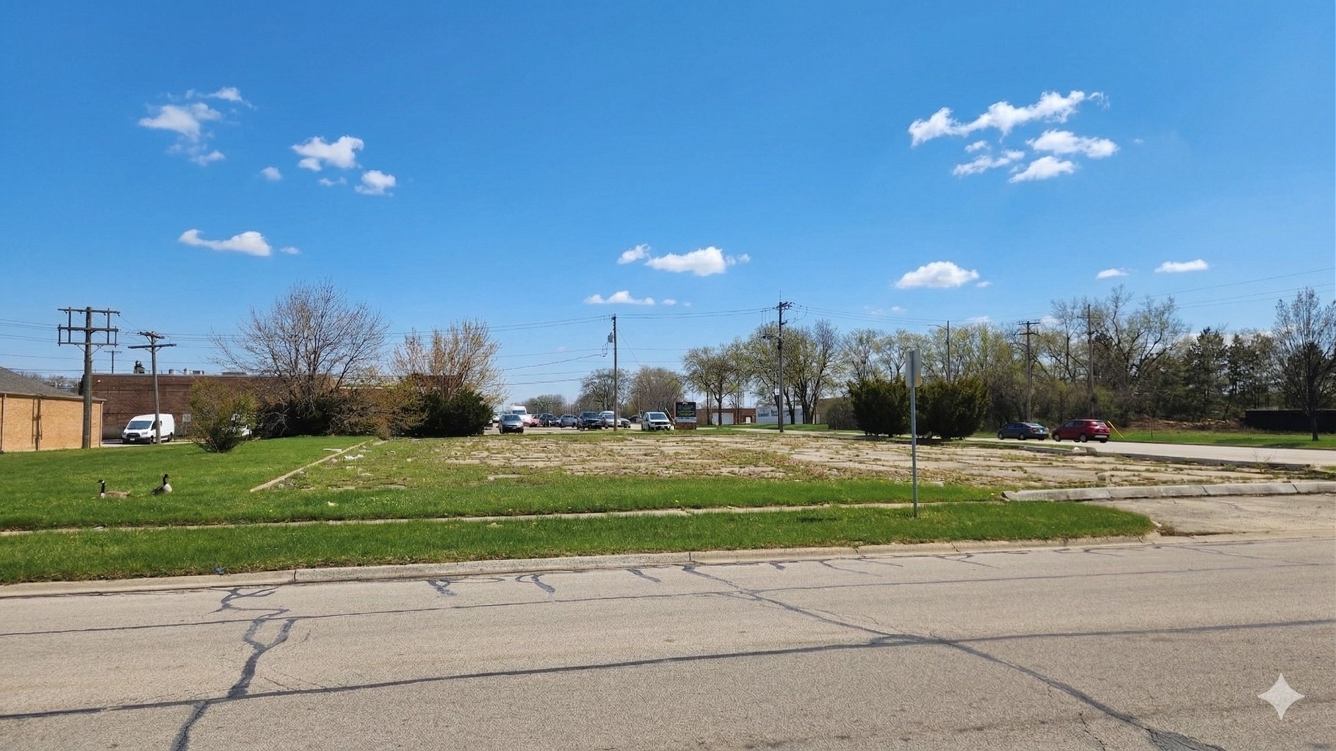 525 Addison Road Addison, IL 60101 - Photo 8 of 10 a view of a golf course