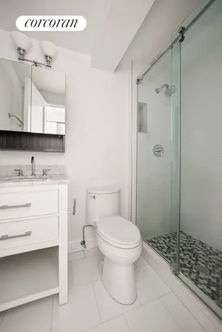 $2,270,000 | 52 East End Avenue, Unit 23A | Upper East Side