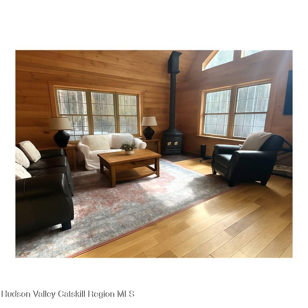 32 Twin Pond Road Jewett, NY 12444 - Photo 6 of 20 11686280-pPPmZtZ9kVhjJJgN