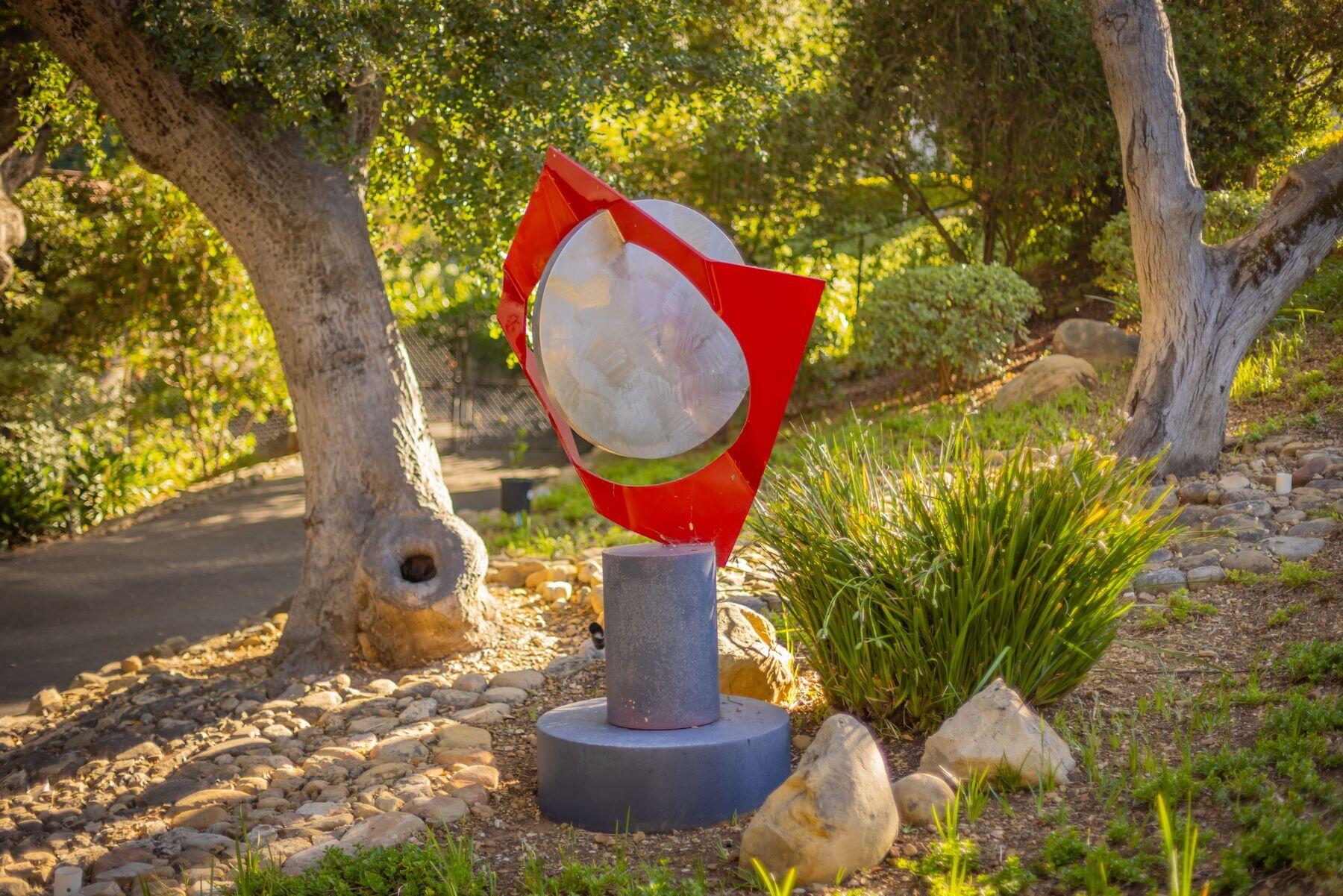 10883 Oak Knoll Road Ojai, CA 93023 - Photo 32 of 43 a view of statue in a yard