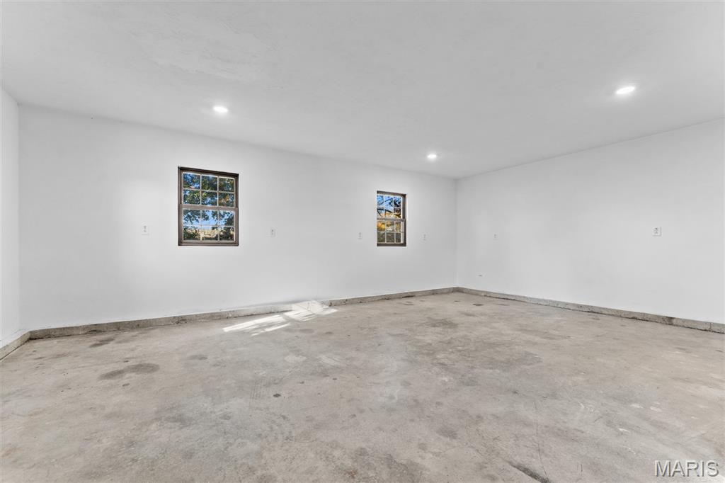 421 South Church Street Waterloo, IL 62298 - Photo 4 of 50