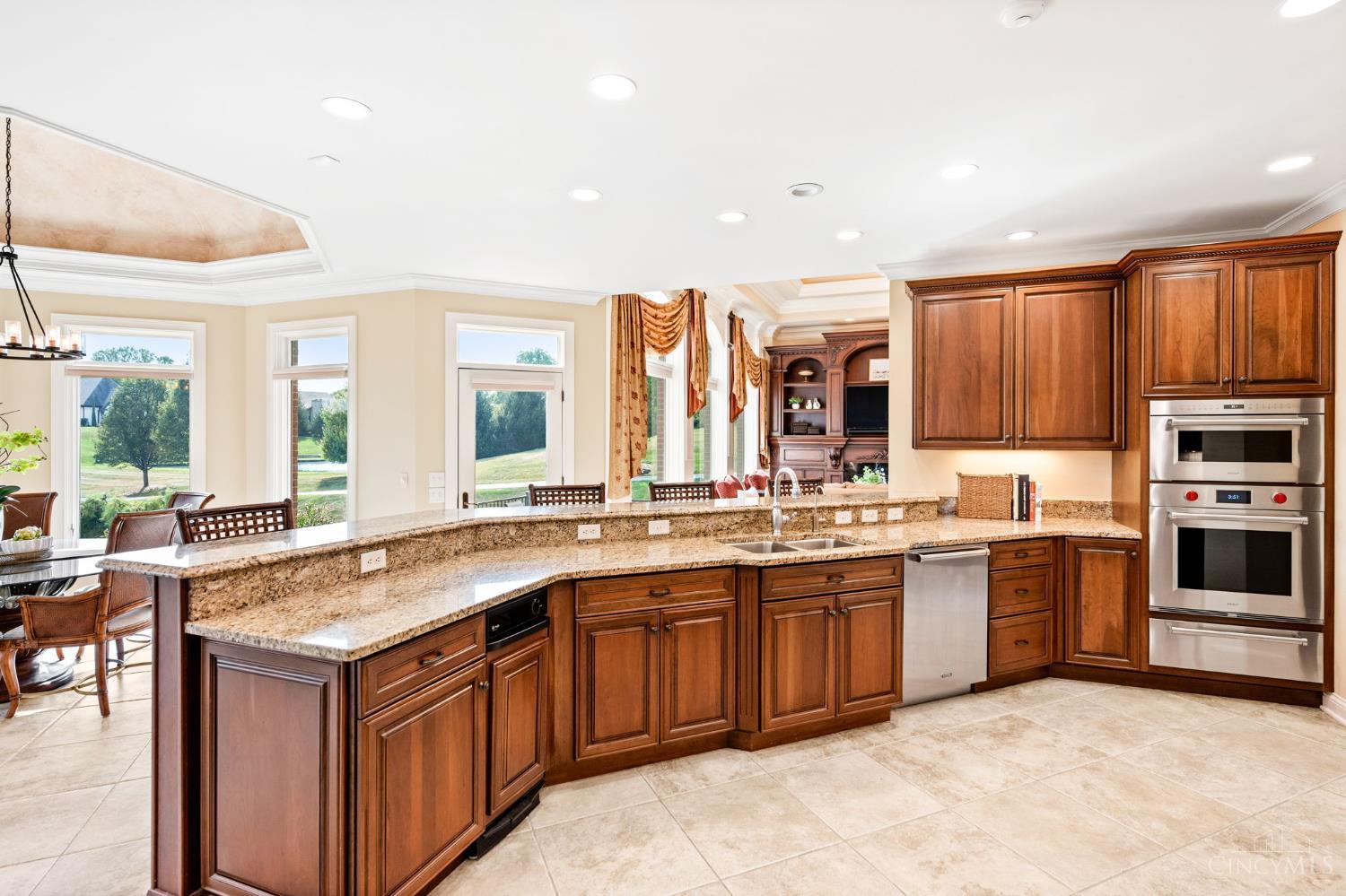 6463 Werk Road Cincinnati, OH 45248 - Photo 26 of 93