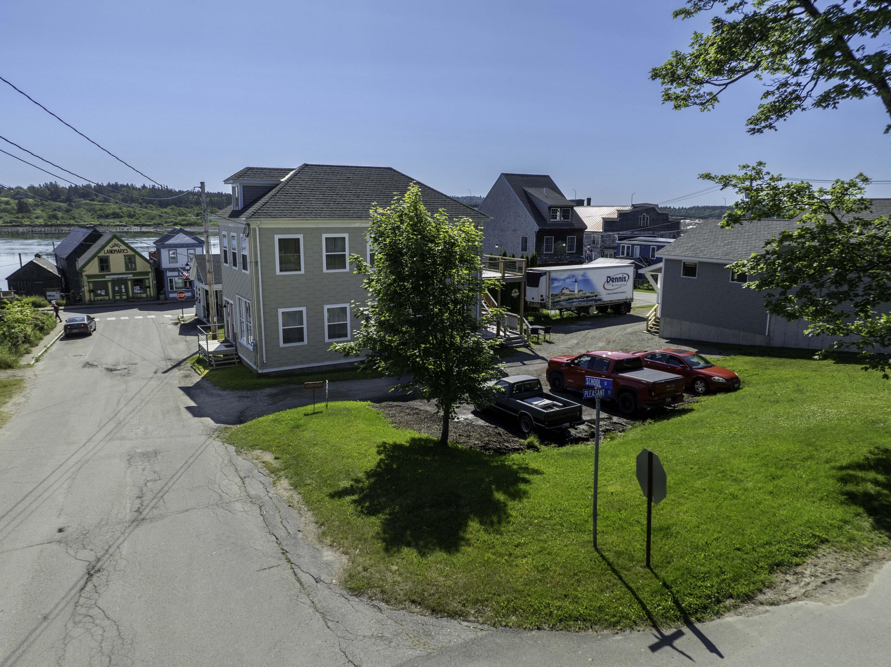 6 School Street Lubec, ME 04652 - Photo 7 of 105 6 School Street, Lubec (17 of 30)