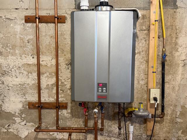 6 School Street Lubec, ME 04652 - Photo 89 of 105 IMG_2372 (1)