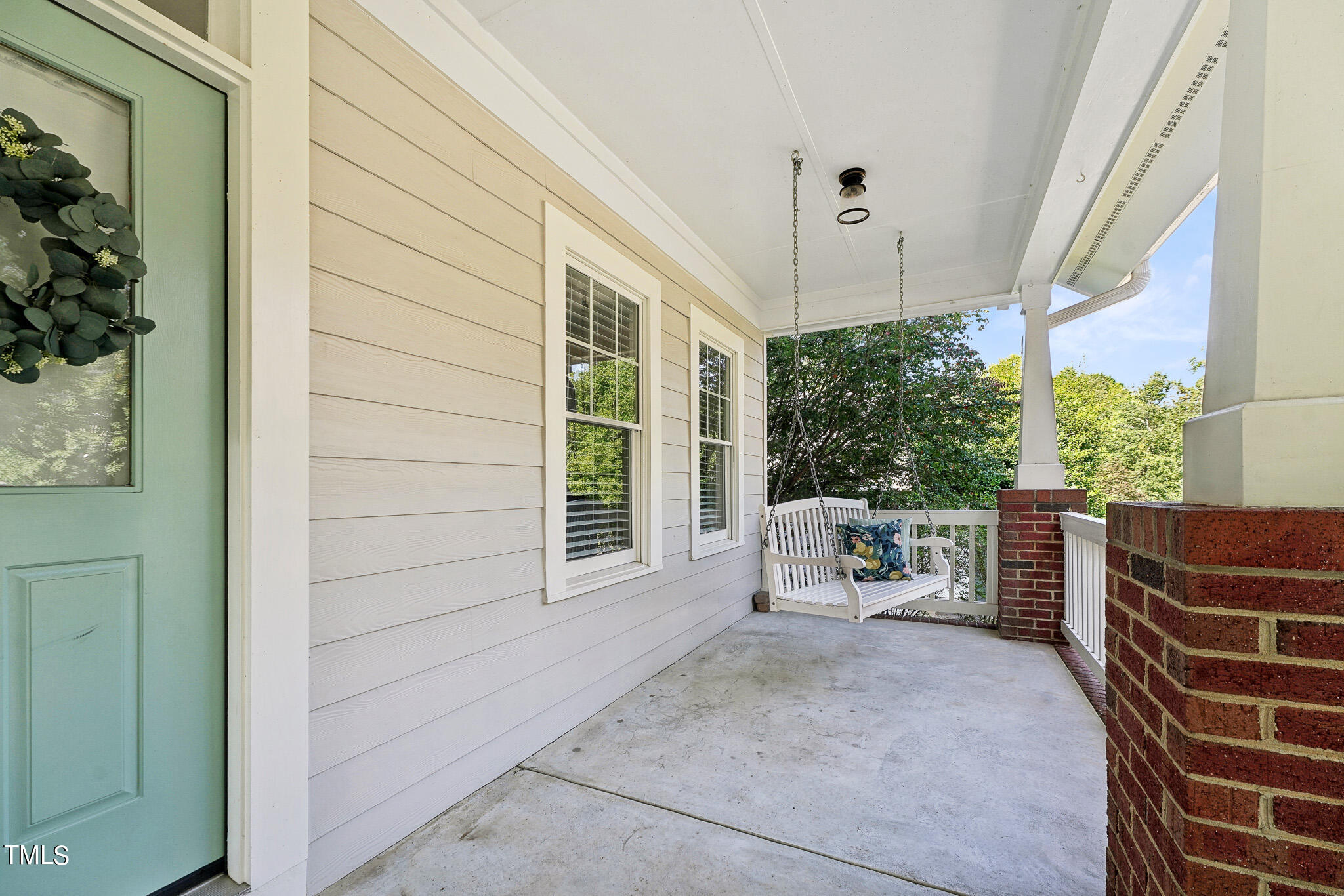 1712 Farmington Grove Drive Raleigh, NC 27614 - Photo 4 of 45 DSC07840