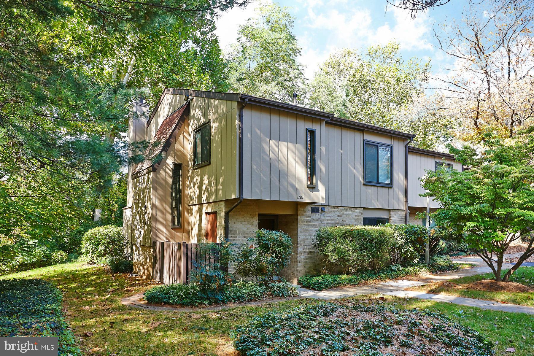 1701 Ivy Oak Square Reston, VA 20190 - Photo 1 of 26 Exterior (Front)