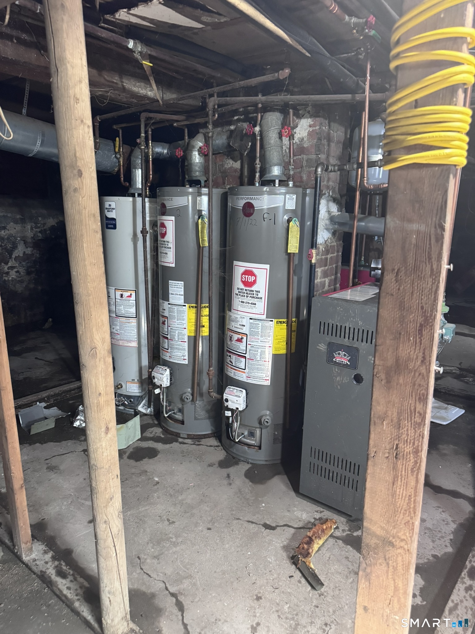 283 Martin Street Hartford, CT 06120 - Photo 13 of 16 a view of water heater room