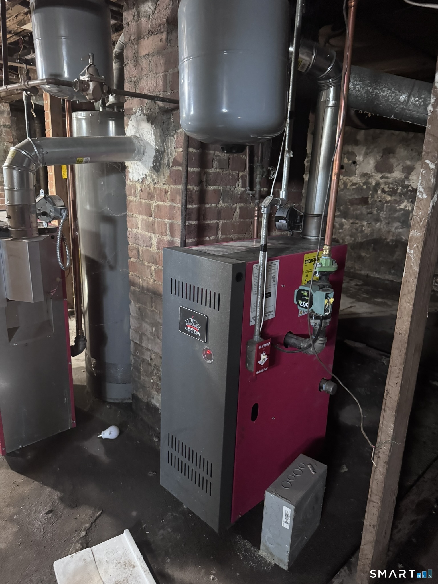 283 Martin Street Hartford, CT 06120 - Photo 14 of 16 a view of water heater room
