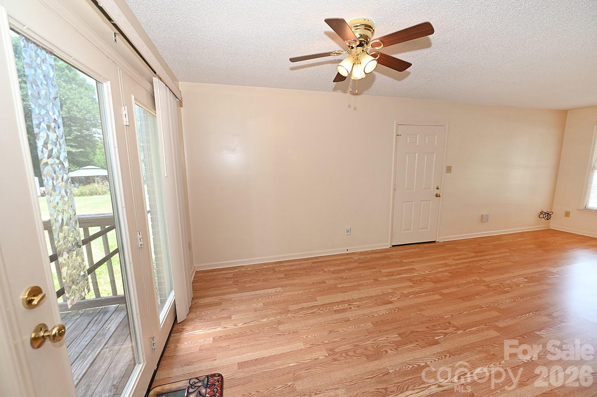 4445 Sulphur Springs Road Northeast Hickory, NC 28601 - Photo 15 of 34