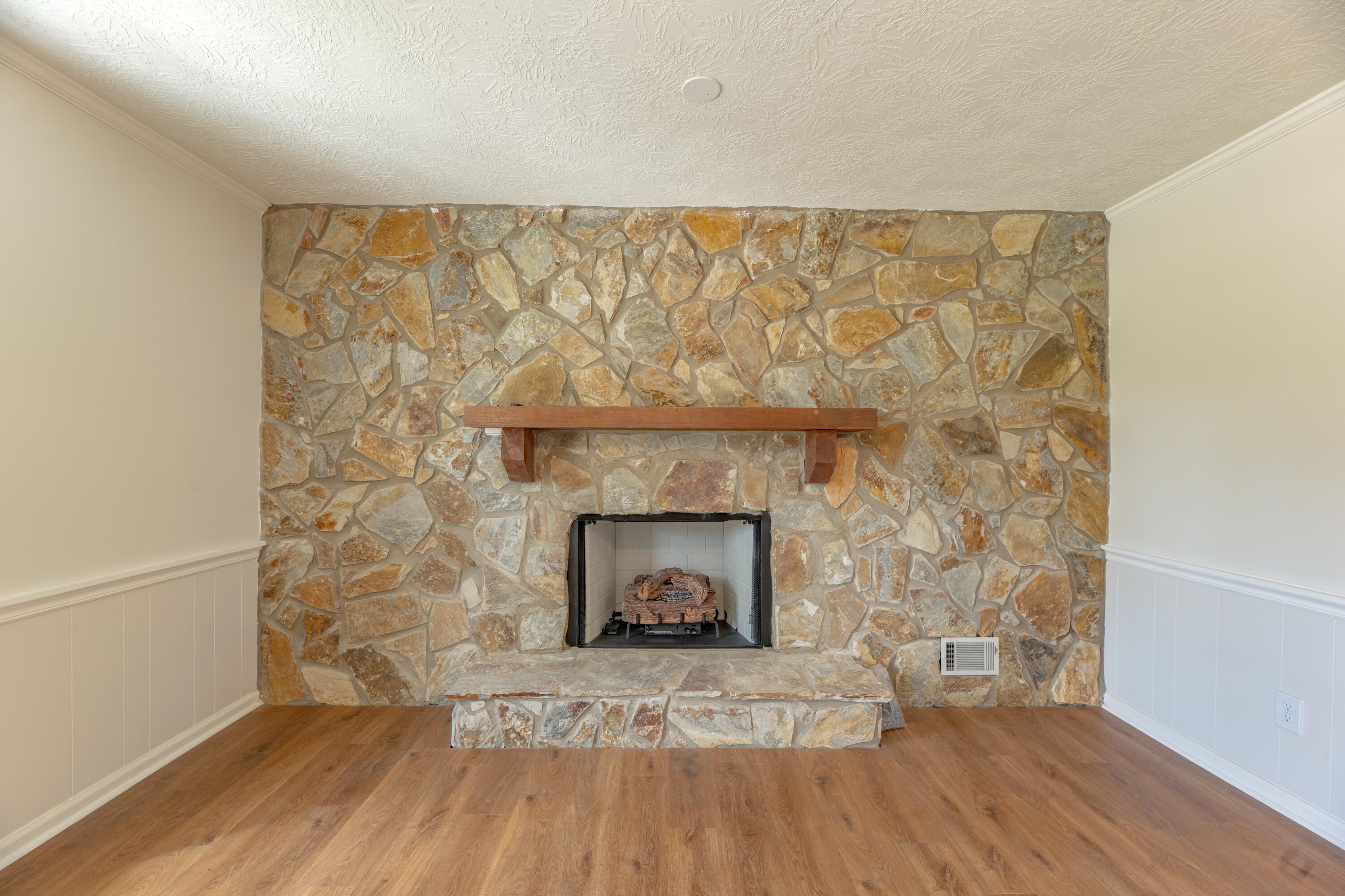 3974 Willowood Road Martinez, GA 30907 - Photo 10 of 28 Gallery Image 10