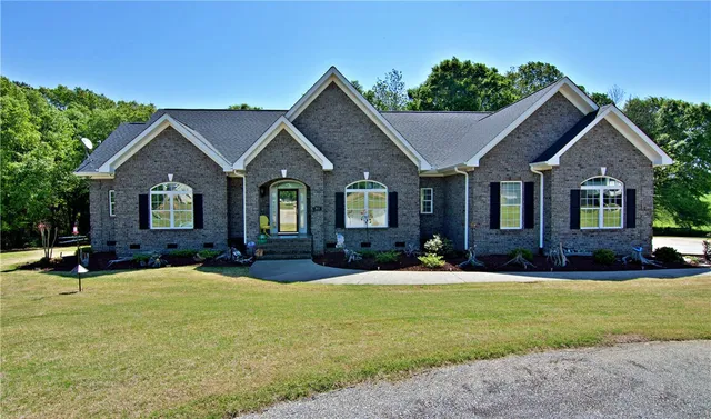 $545,000 | 303 Weeping Willow Way, Westminster, SC 29693