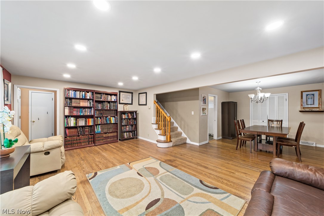 2414 Elmdale Road Cleveland, OH 44118 - Photo 5 of 23 Gallery Image 5