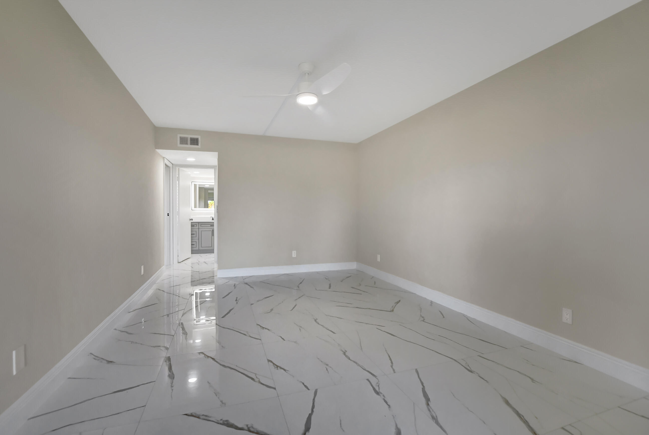 23277 Barwood Lane North, Unit 107 Boca Raton, FL 33428 - Photo 25 of 49 Master Bedroom