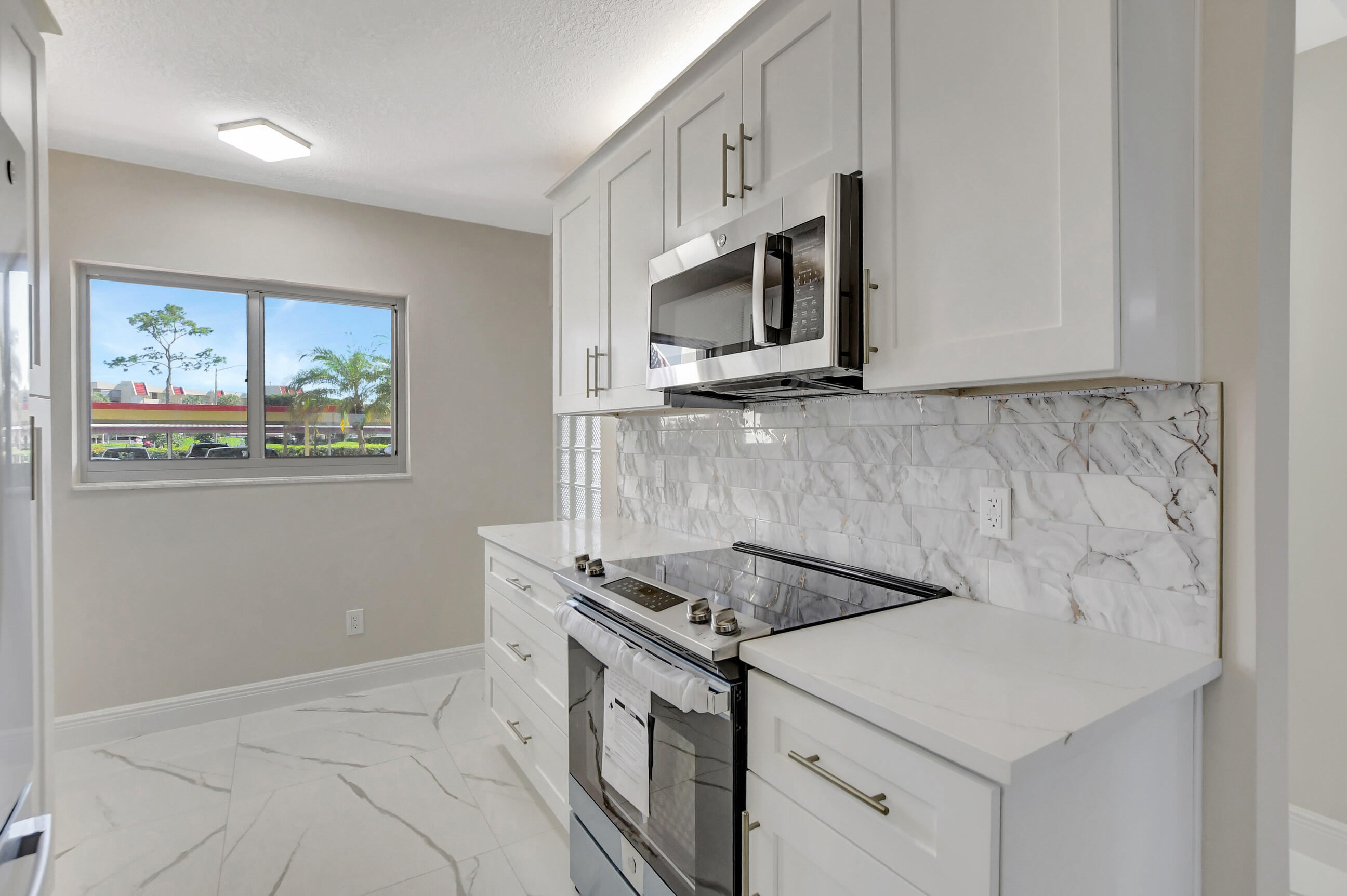 23277 Barwood Lane North, Unit 107 Boca Raton, FL 33428 - Photo 4 of 49 15_dsc_2016