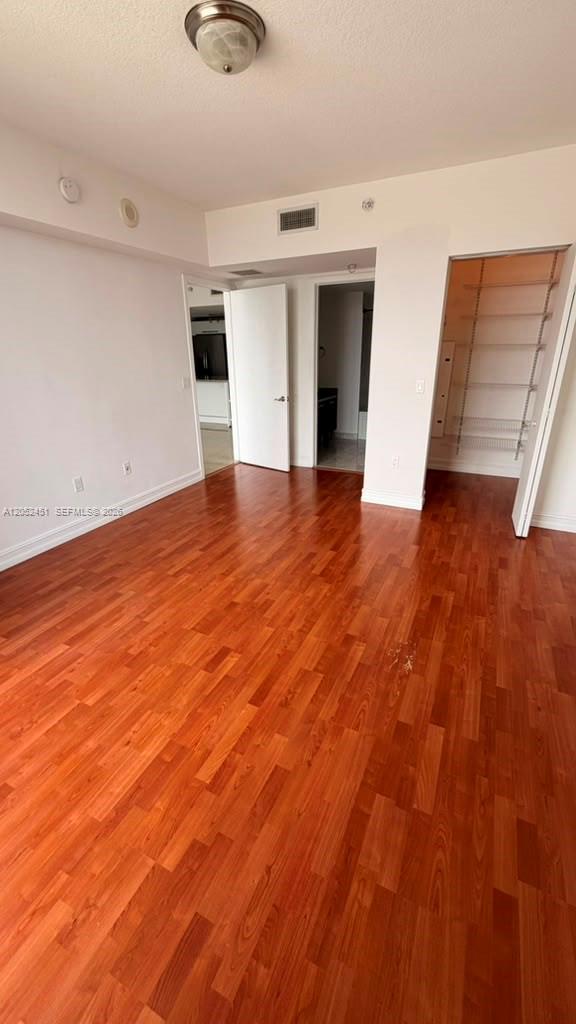 185 Southwest 7th Street, Unit 2505 Miami, FL 33130 - Photo 6 of 11