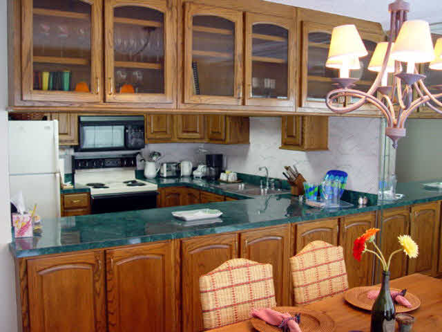 710 South Mobile Street, Unit 44 Fairhope, AL 36532 - Photo 17 of 41 DR to the kitchen